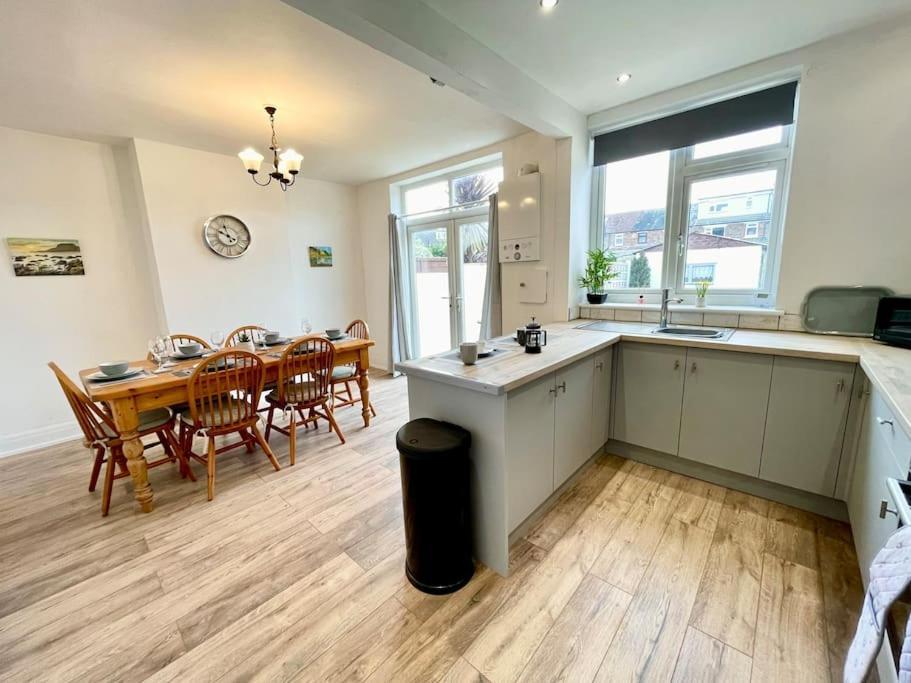 Portsmouth 3 Bedroom Getaway, Sleeps 6 المظهر الخارجي الصورة